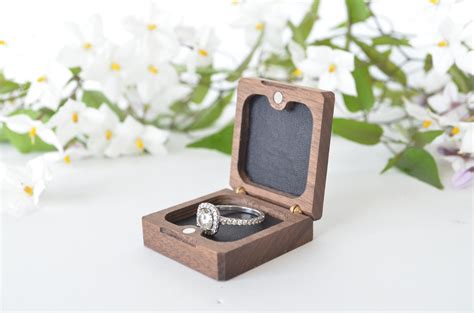 elegant engagement ring box